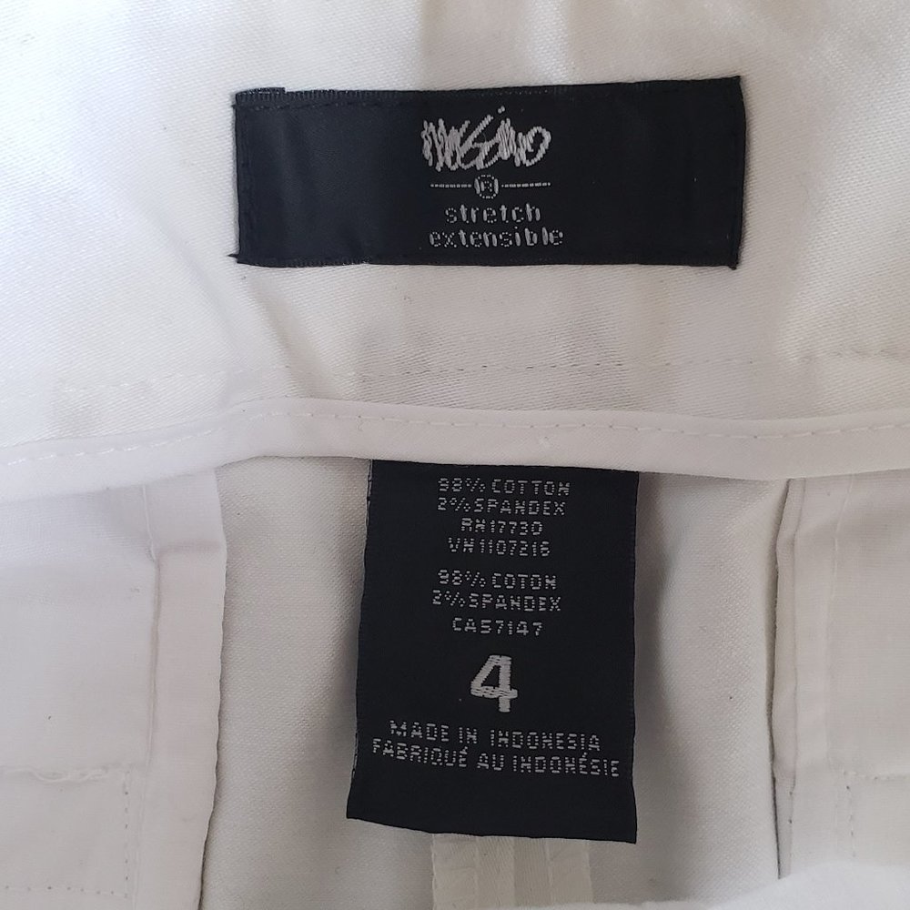 Mossimo Shorts - Picture 3 of 5